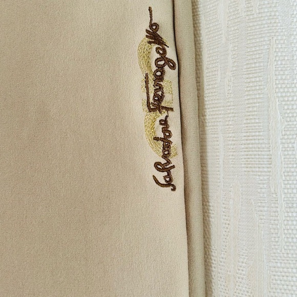 Vintage Salvatore Feragamo tan low waist Bermuda leggings - Picture 8 of 8